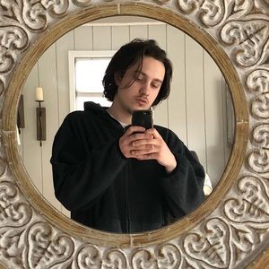 Meet your Posher, Max